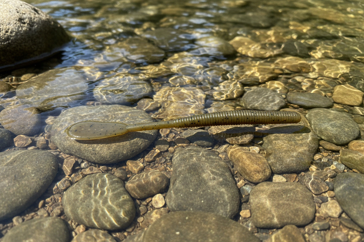 Beaver tail worm -  green pumpkin